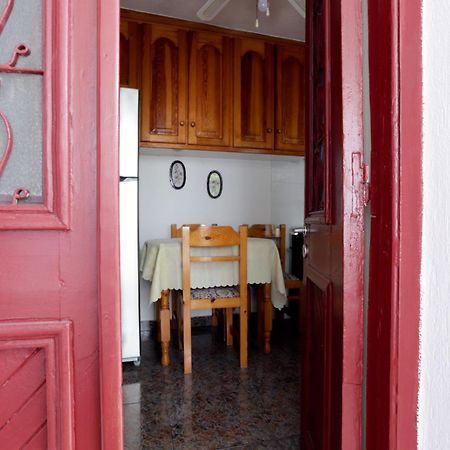 Отель Angelinas House Глосса Экстерьер фото