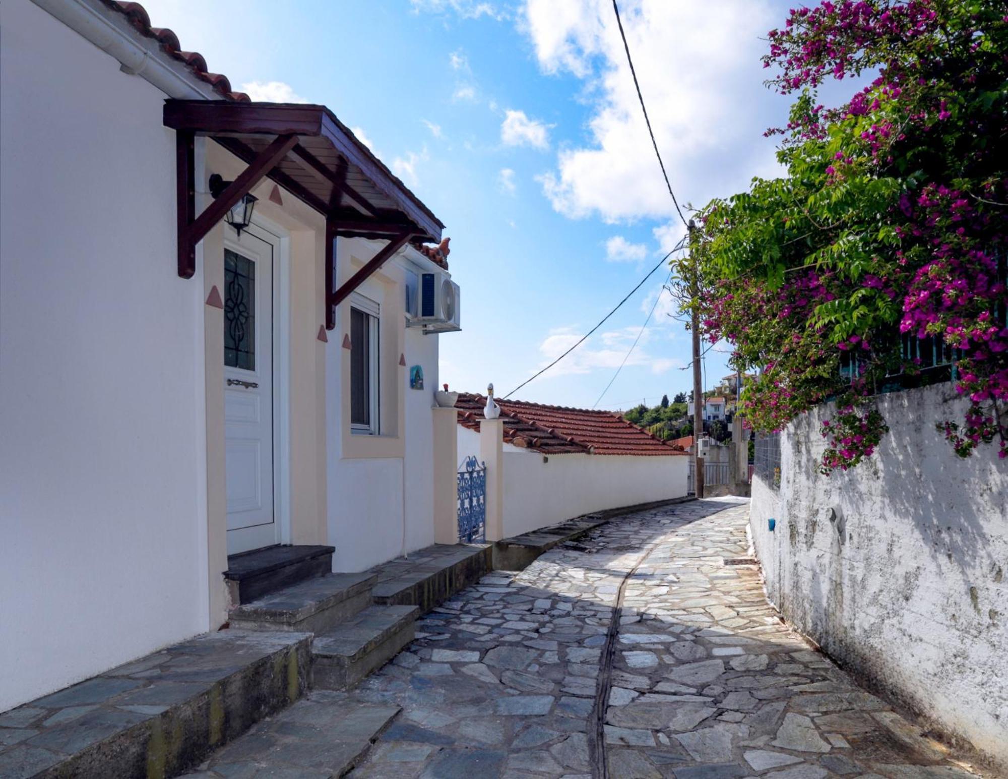 Отель Angelinas House Глосса Экстерьер фото